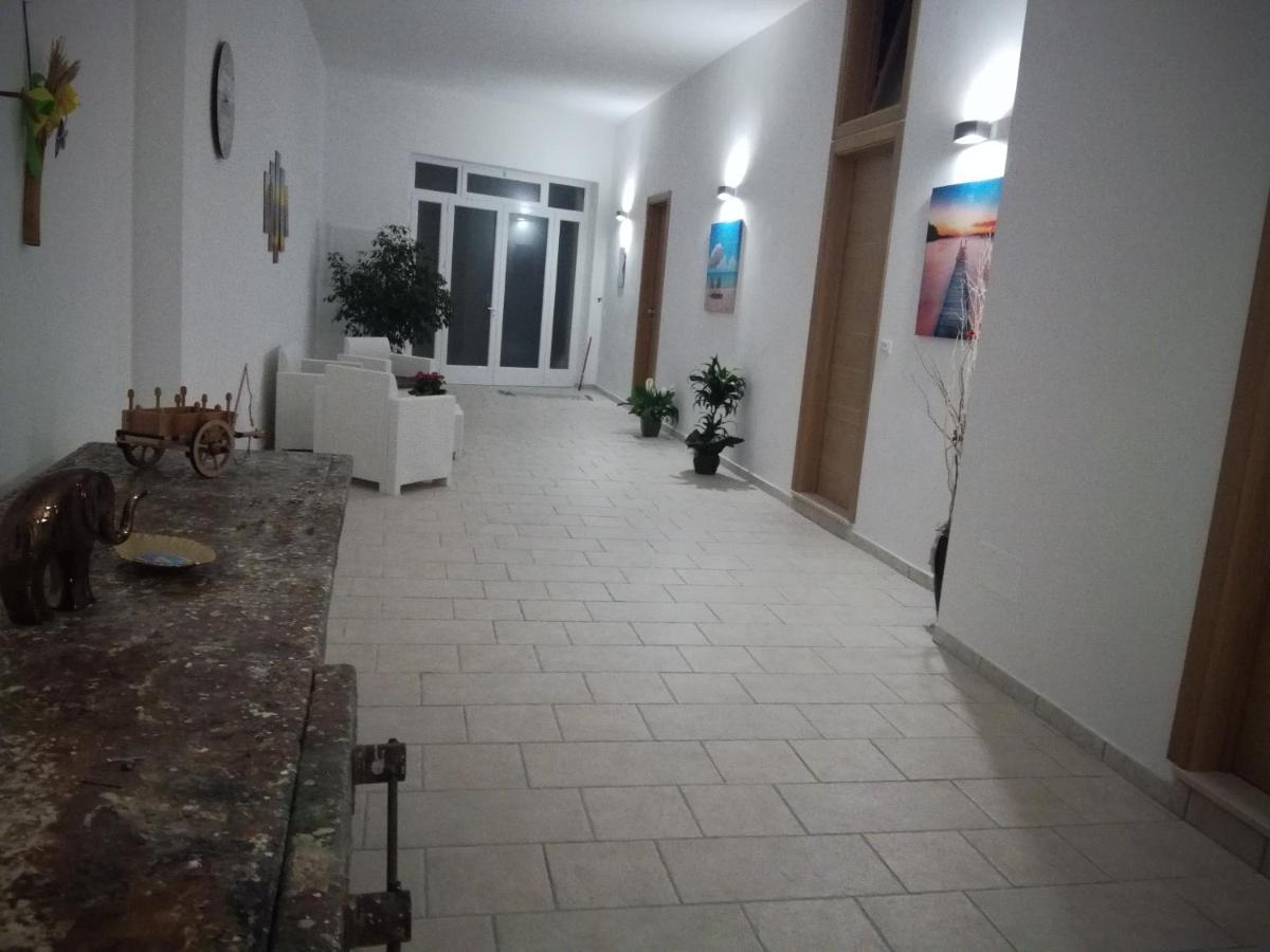Bed and Breakfast Carpentry Uggiano La Chiesa Exterior foto